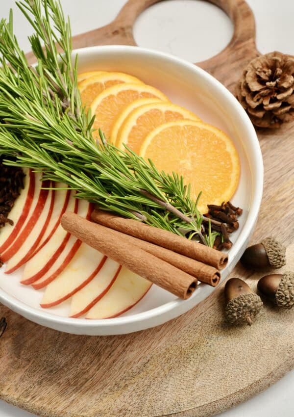 How to Make a Rosemary Simmer Pot for Fall, Thanksgiving & Christmas