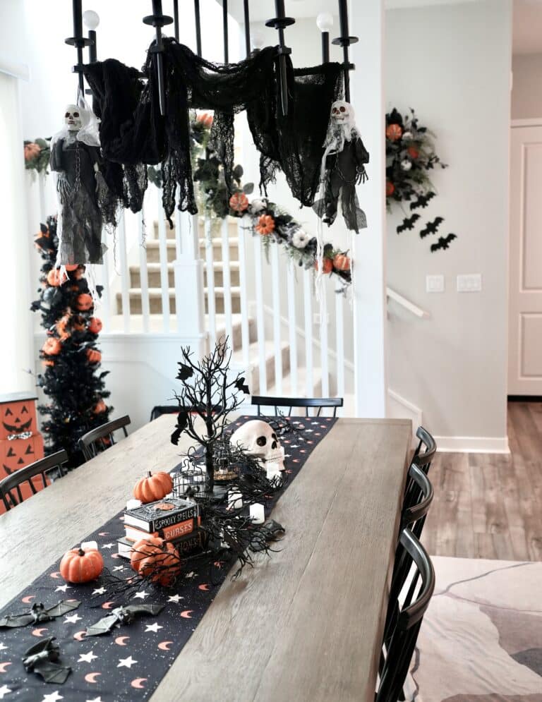 Elegant Halloween Decor: How to Create a Spooky-Chic Tablescape That ...
